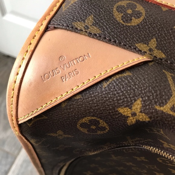 100% Authentic Louis Vuitton Monogram Suitcase - Picture 5 of 8